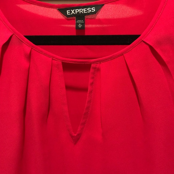 Pinkish red long sleeve top. - Picture 2 of 4